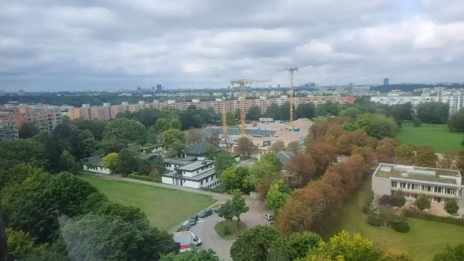Baustelle der Grundschule am Theodor-Heuss-Platz